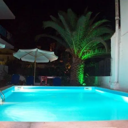 Marlton Hotel 2*