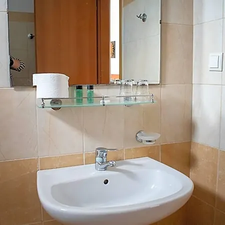 Marlton 2* مدينة سكياثوس