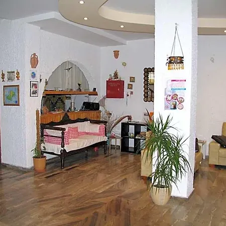 Marlton فندق